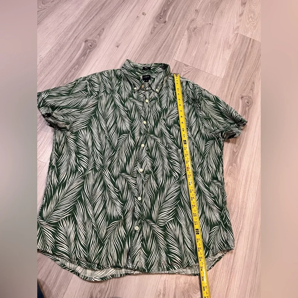 J.crew Green Leaf‎ Print Men's Shirt
